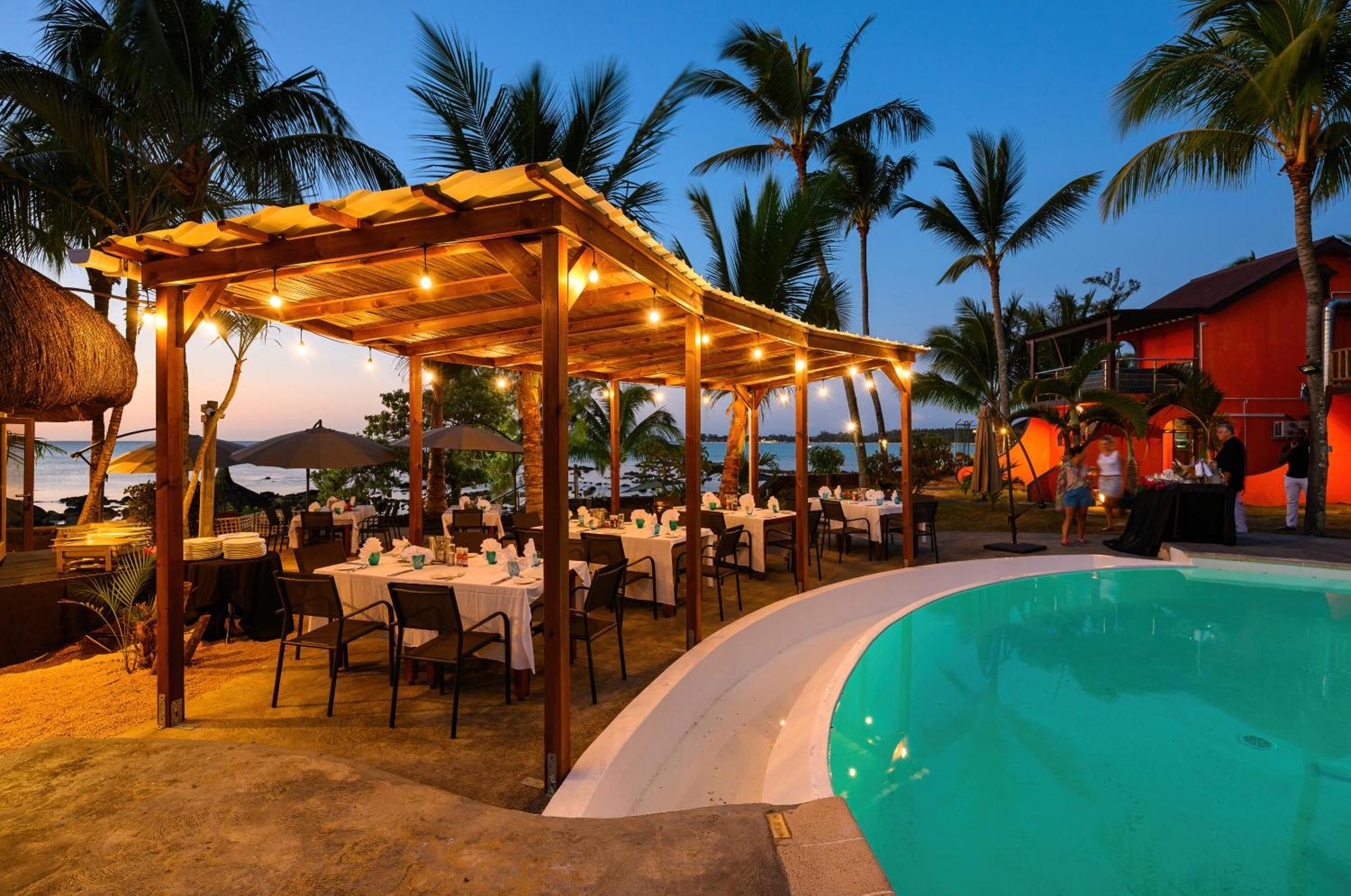 Flowers Of Paradise With Lov Mont-Choisy Exterior photo
