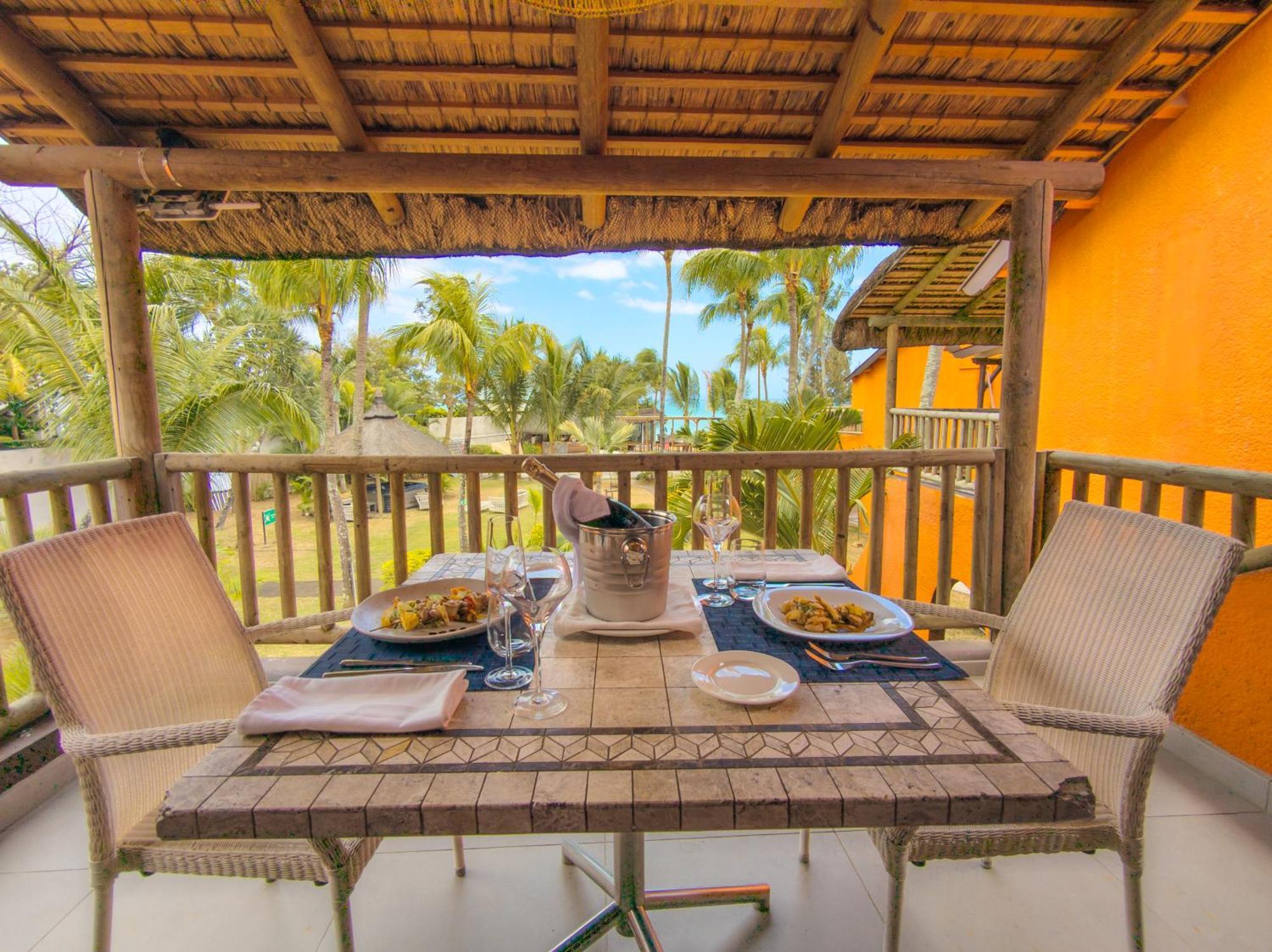 Flowers Of Paradise With Lov Mont-Choisy Exterior photo