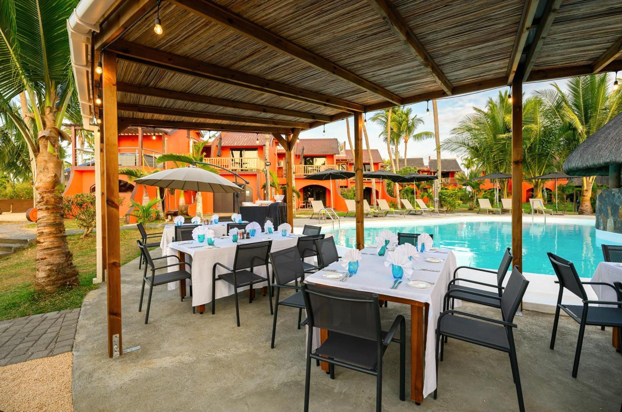 Flowers Of Paradise With Lov Mont-Choisy Exterior photo
