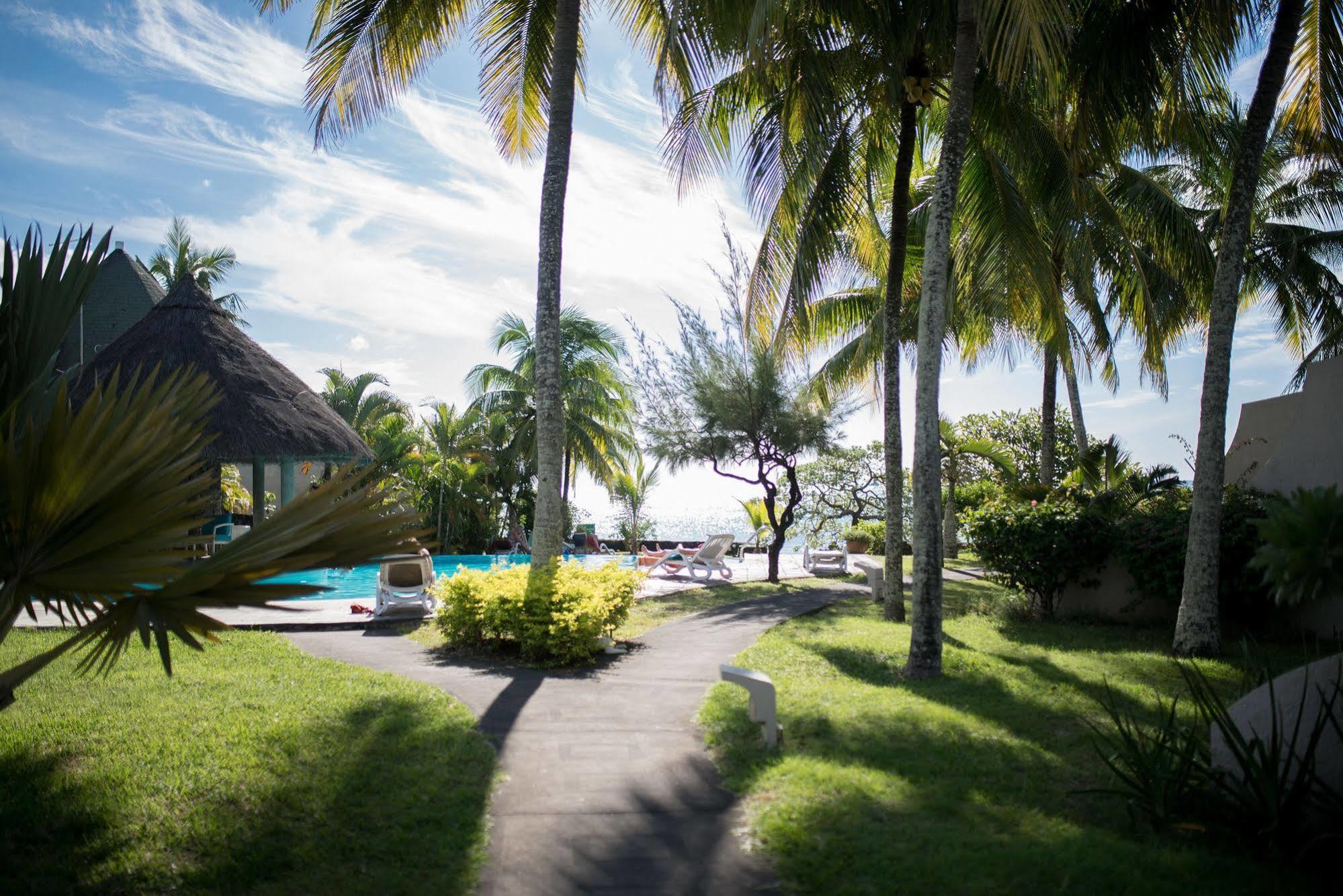 Flowers Of Paradise With Lov Mont-Choisy Exterior photo